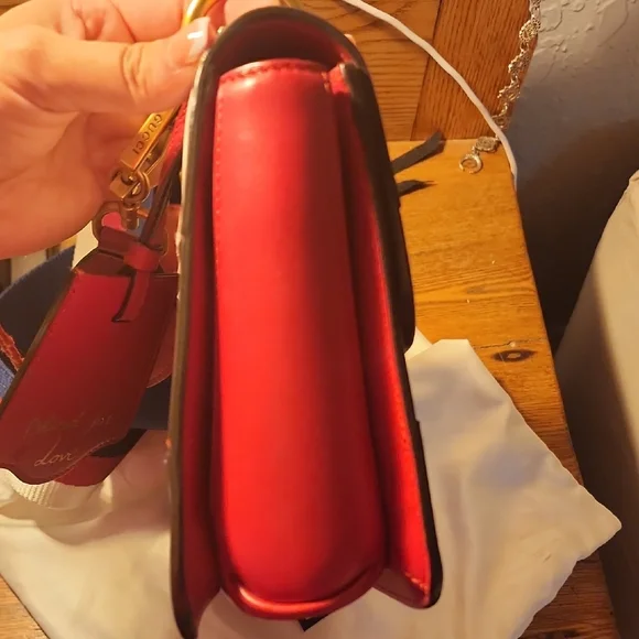 Gucci Cream, Red & Navy Leather Shoulder Bag with Jeweled Bee - Picture 7 of 7